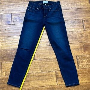 PAIGE Blue Skinny Jeans Versatile Style
Size 26
25 inch inseam